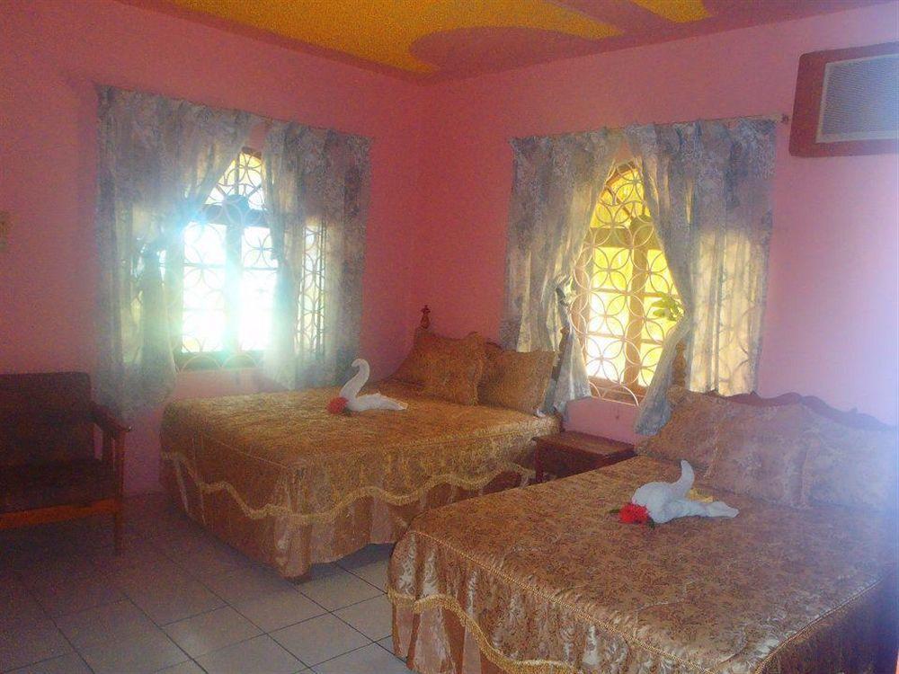 Cotton Tree Hotel Negril Extérieur photo